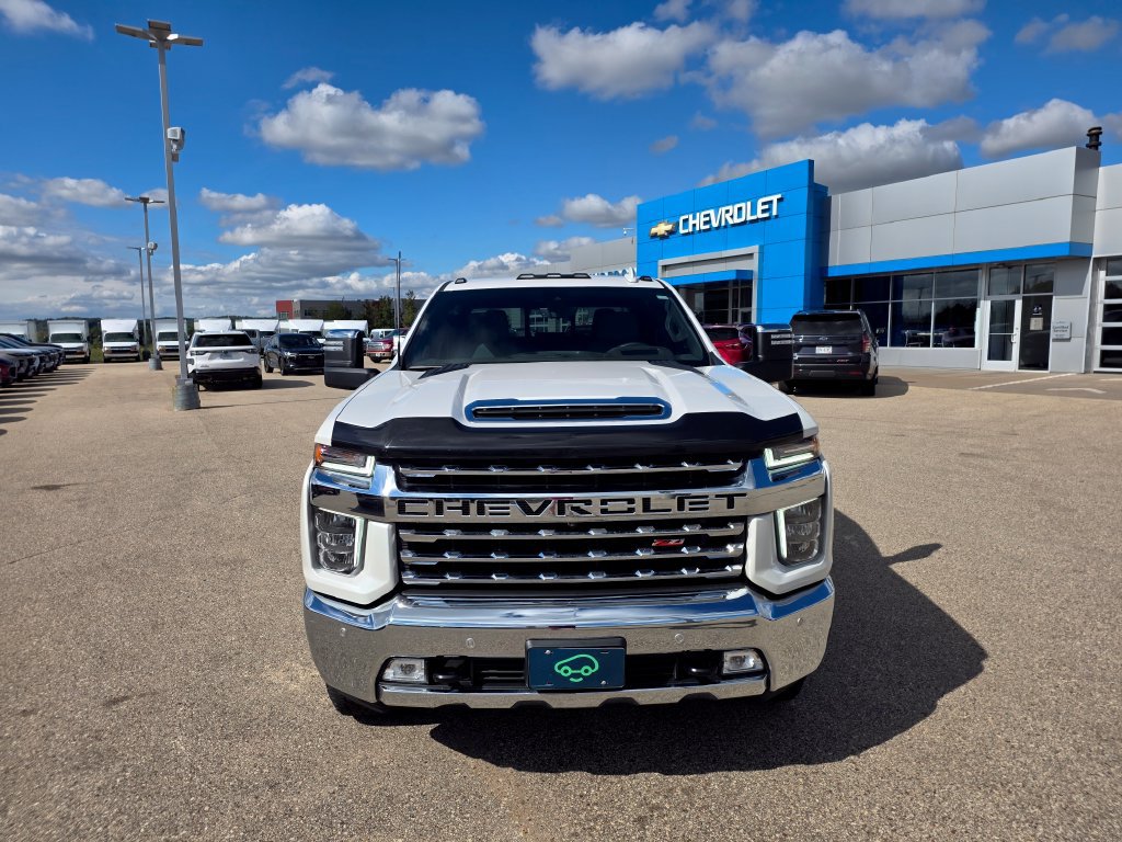 Certified 2021 Chevrolet Silverado 3500 LTZ w/ LTZ Premium Package AWD/4WD image 3