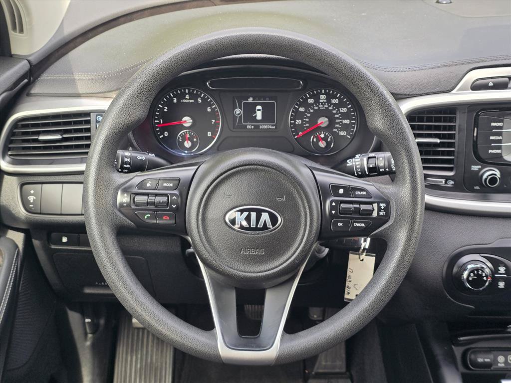 Used 2017 Kia Sorento FWD image 14