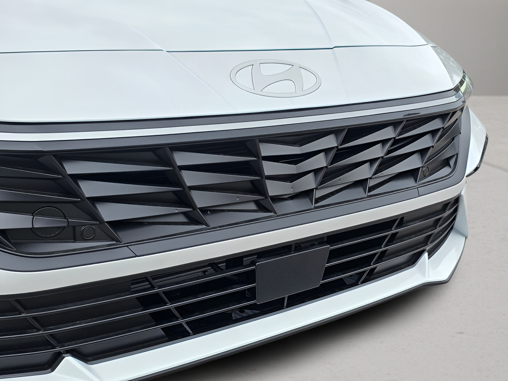 New 2026 Hyundai Elantra SEL Sport Premium FWD image 9
