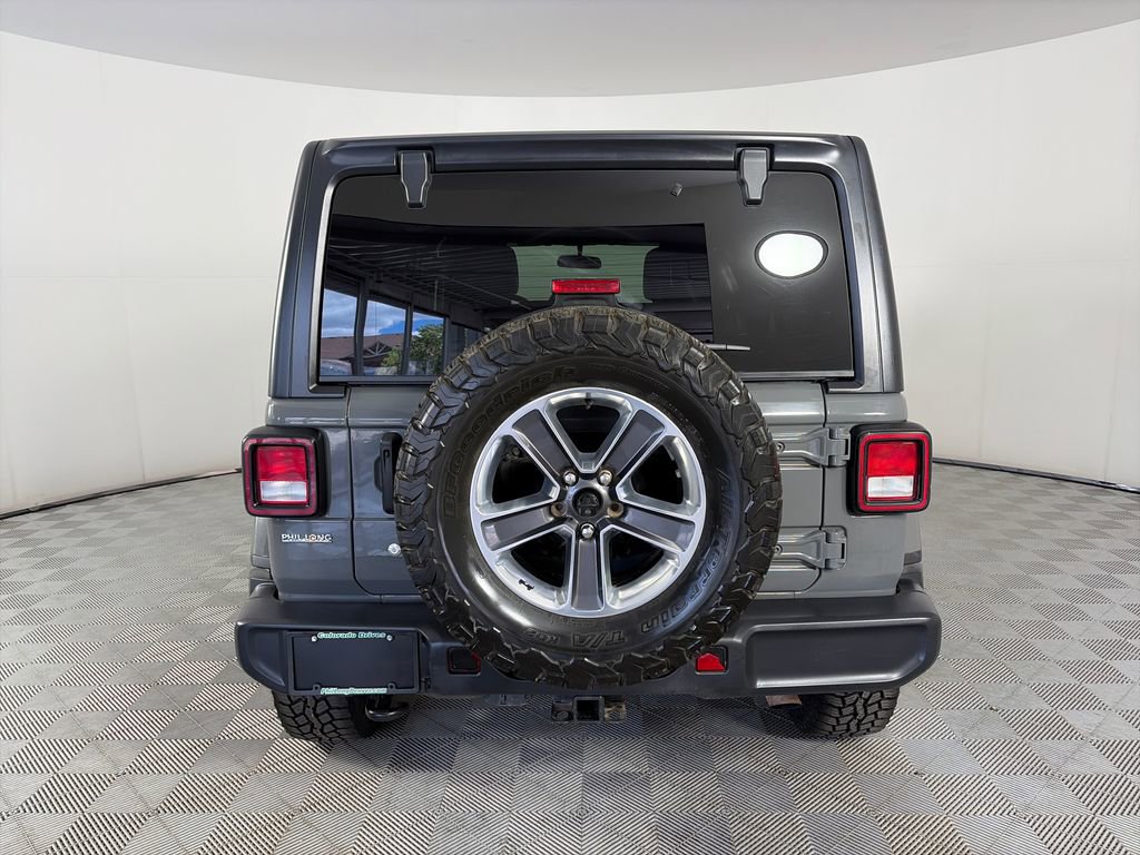Used 2018 Jeep Wrangler Unlimited Sahara w/ Cold Weather Group AWD/4WD image 6