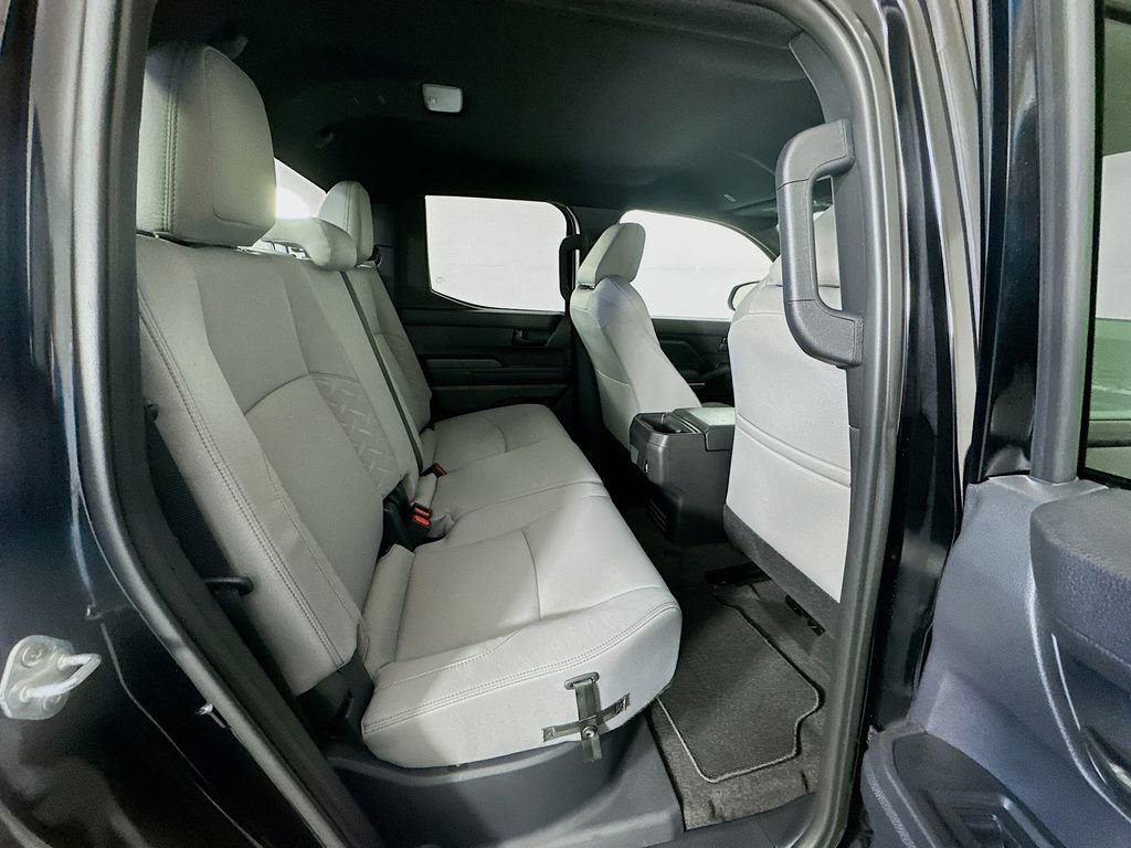 Certified 2025 Toyota Tacoma SR5 image 26