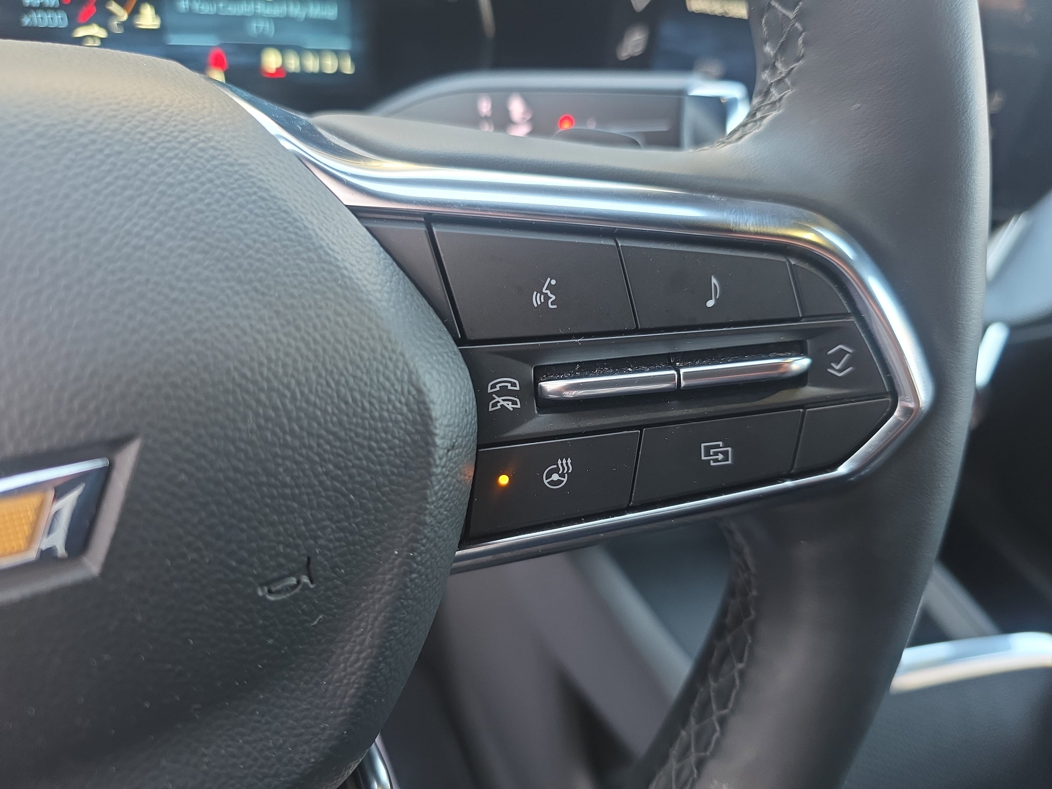 Used 2025 Chevrolet Equinox LT image 19