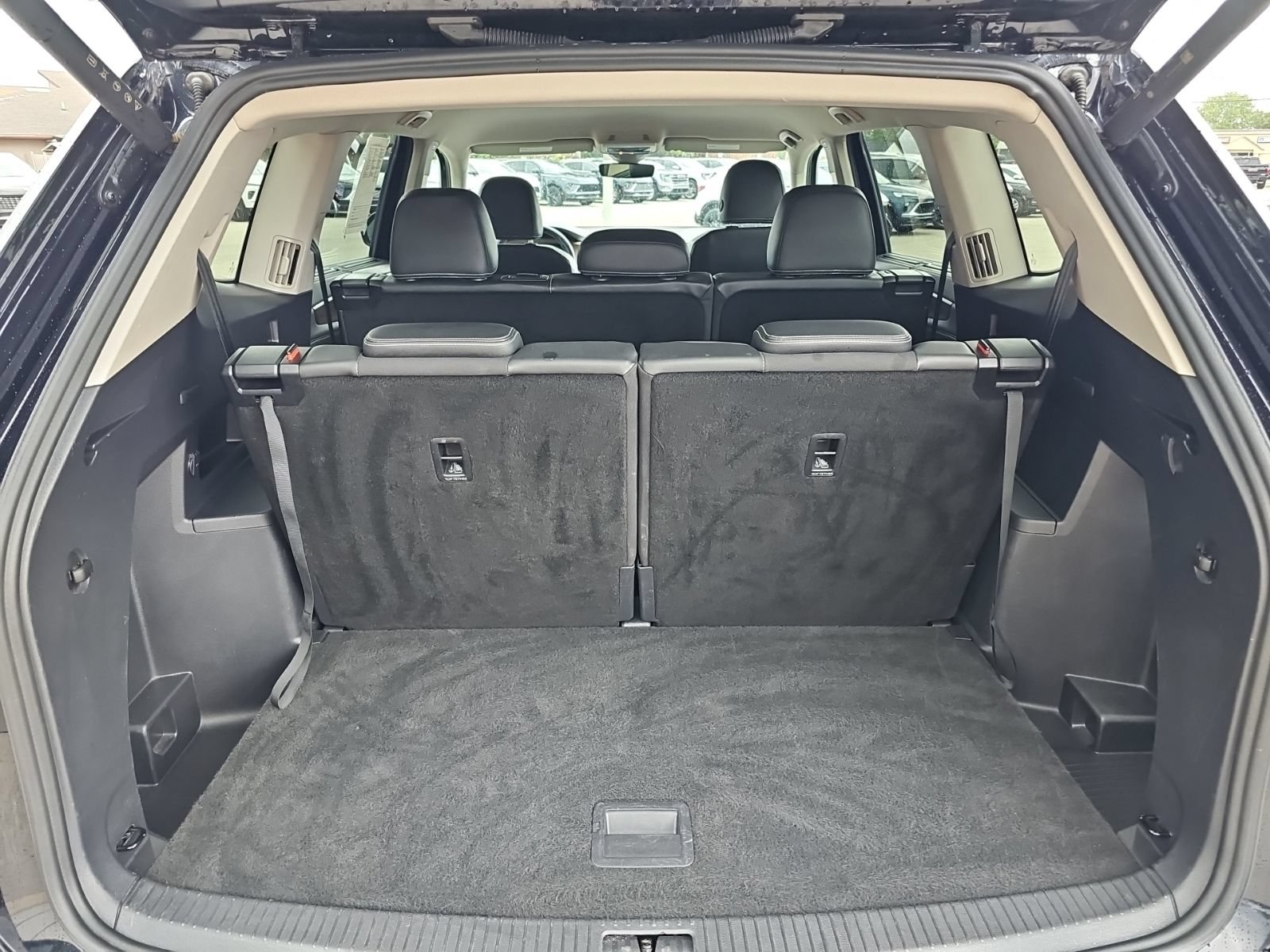Used 2024 Volkswagen Atlas SE FWD image 28