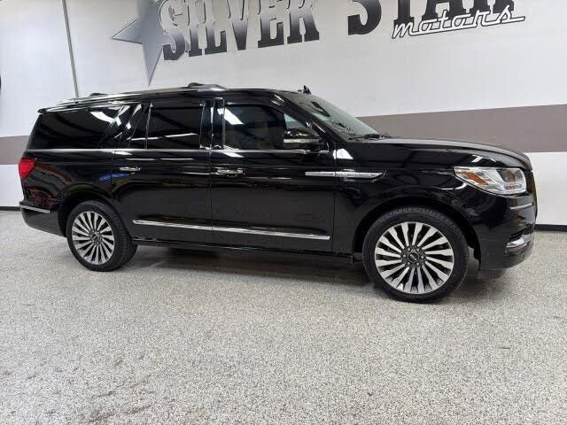 Used 2019 Lincoln Navigator L Reserve AWD/4WD image 33
