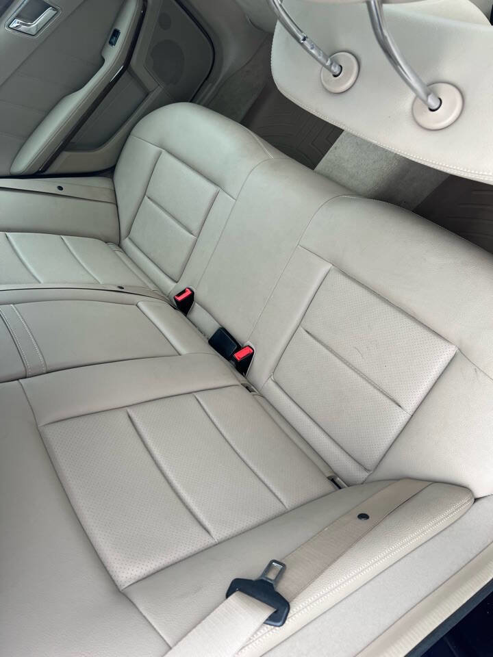 Used 2011 Mercedes-Benz E 350 4MATIC Sedan image 13