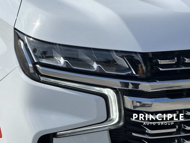 Used 2023 Chevrolet Suburban Premier AWD/4WD image 9