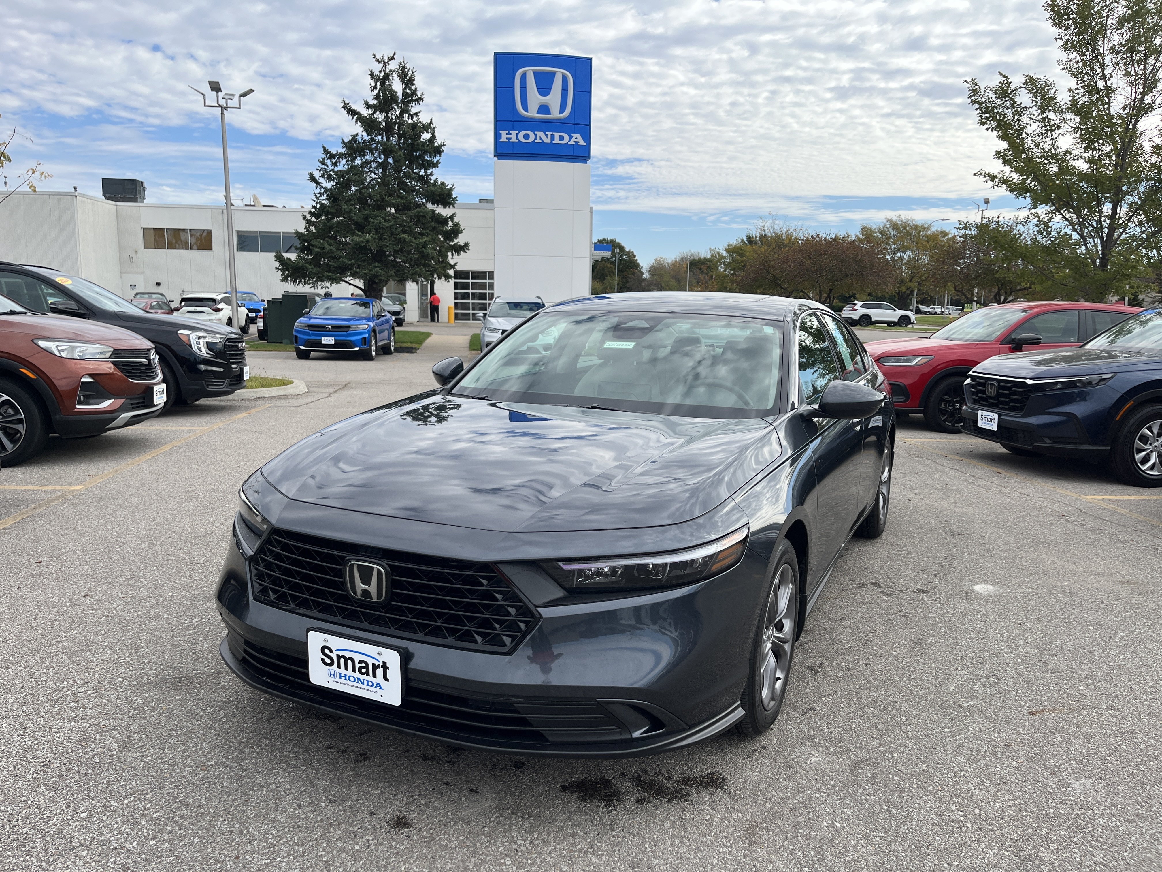 Used 2023 Honda Accord EX image 1