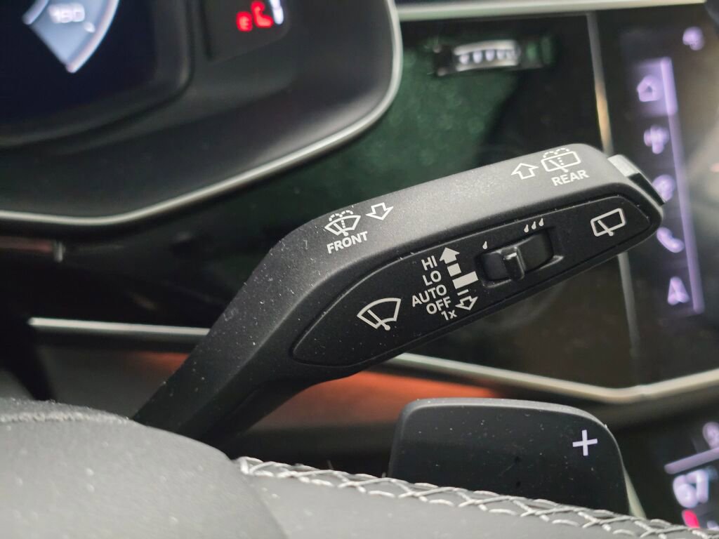 Used 2024 Audi Q8 Prestige w/ Prestige Package image 41