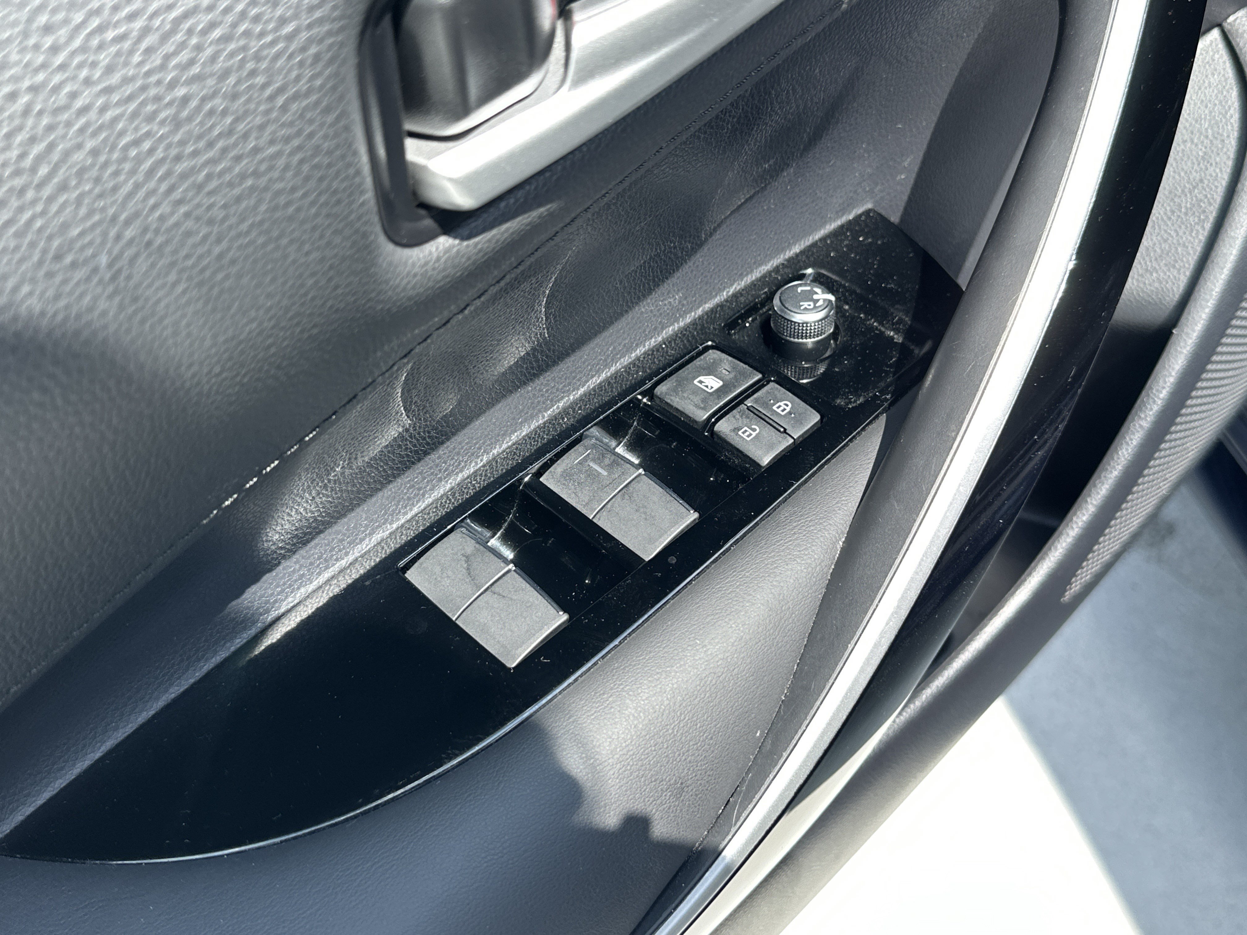 Certified 2020 Toyota Corolla XLE FWD image 15