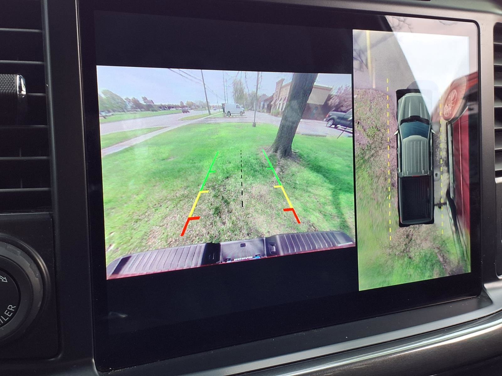 Used 2021 Ford F150 XLT w/ Equipment Group 302A High AWD/4WD image 9