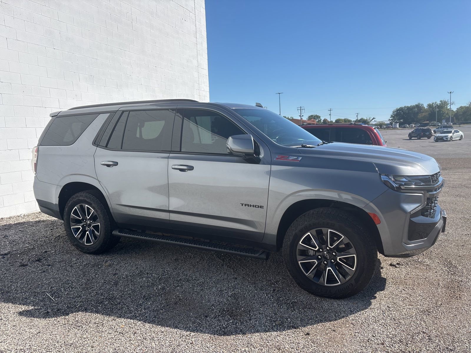 Used 2021 Chevrolet Tahoe Z71 w/ Z71 Signature Package image 9