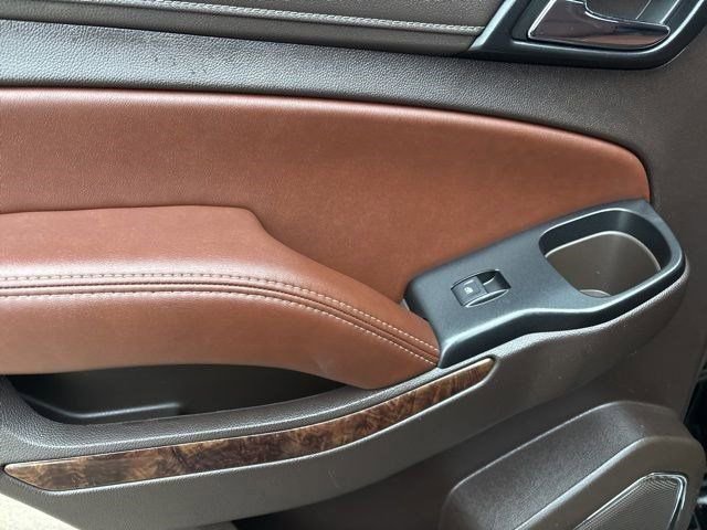 Used 2016 Chevrolet Tahoe LTZ image 33