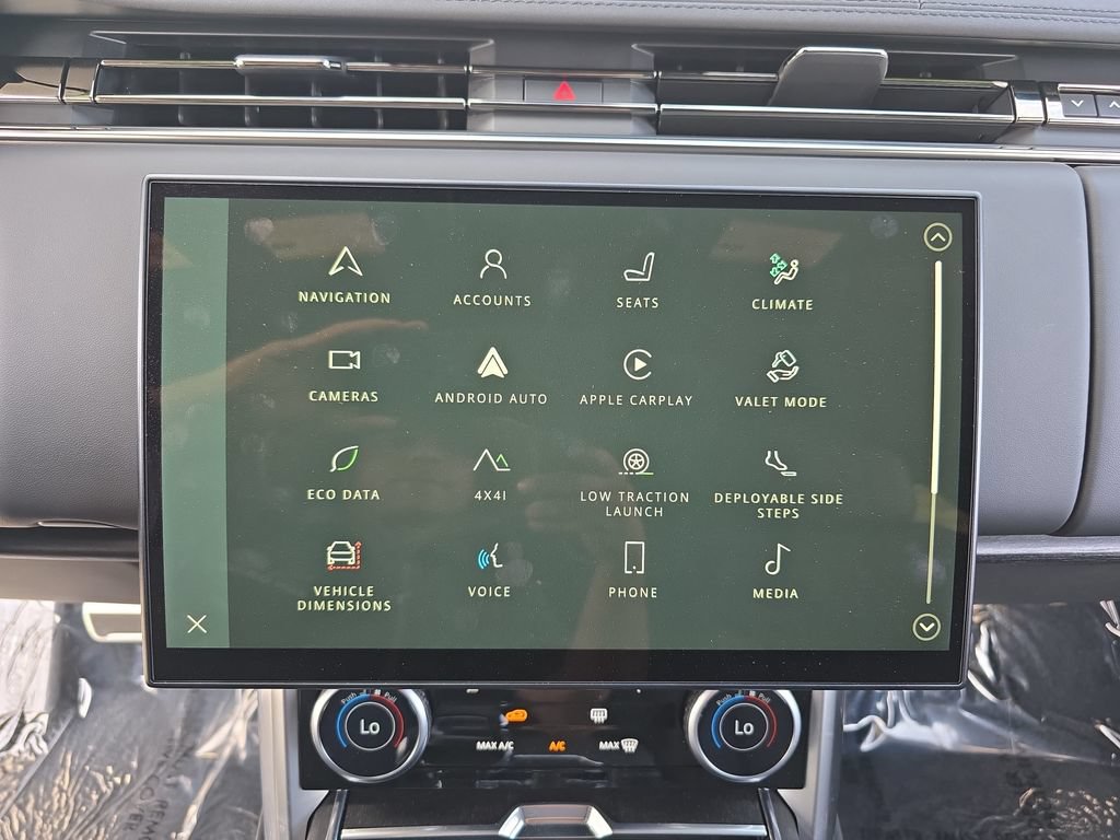 Certified 2023 Land Rover Range Rover Long Wheelbase SE AWD/4WD image 23