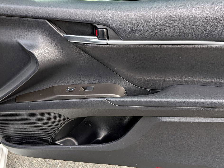 Used 2022 Toyota Camry SE image 33