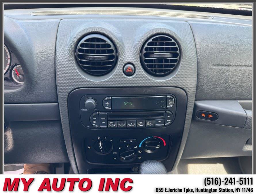 Used 2006 Jeep Liberty Sport w/ Off Road Group AWD/4WD image 14