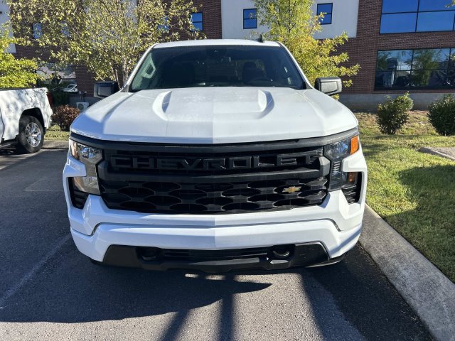 Used 2023 Chevrolet Silverado 1500 Custom AWD/4WD image 2