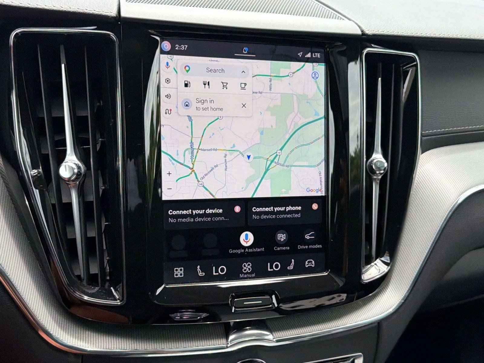 Certified 2024 Volvo XC60 B5 Ultimate AWD/4WD image 22
