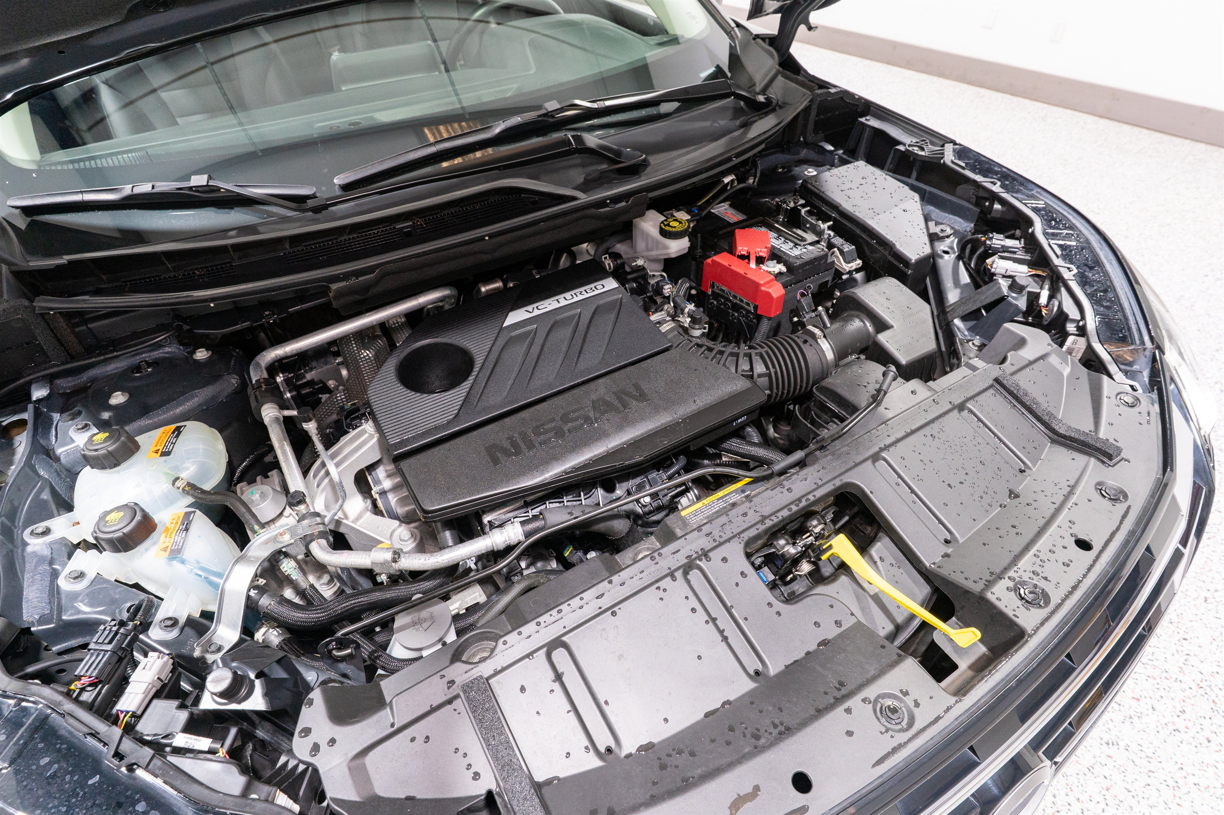 Used 2025 Nissan Rogue SV w/ SV Premium Package FWD image 32