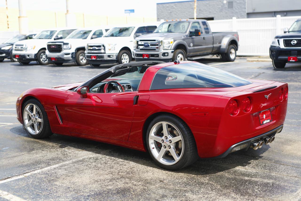 Used 2005 Chevrolet Corvette Coupe w/ Preferred Equipment Group RWD image 15