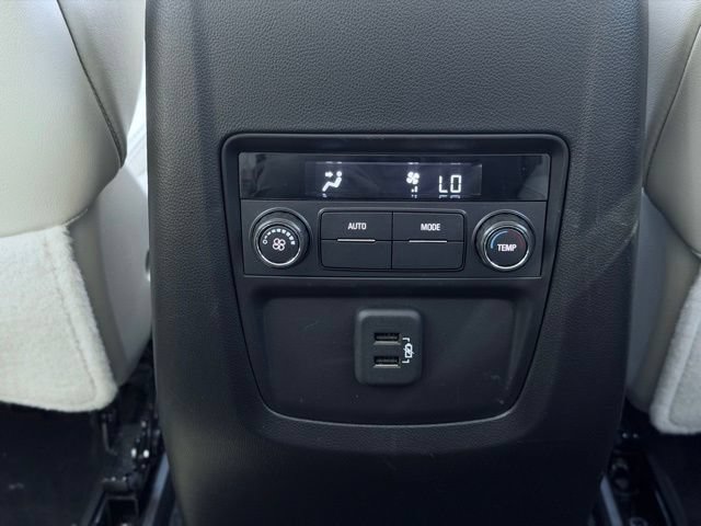 Used 2023 Buick Enclave Essence w/ Experience Buick Package AWD/4WD image 29