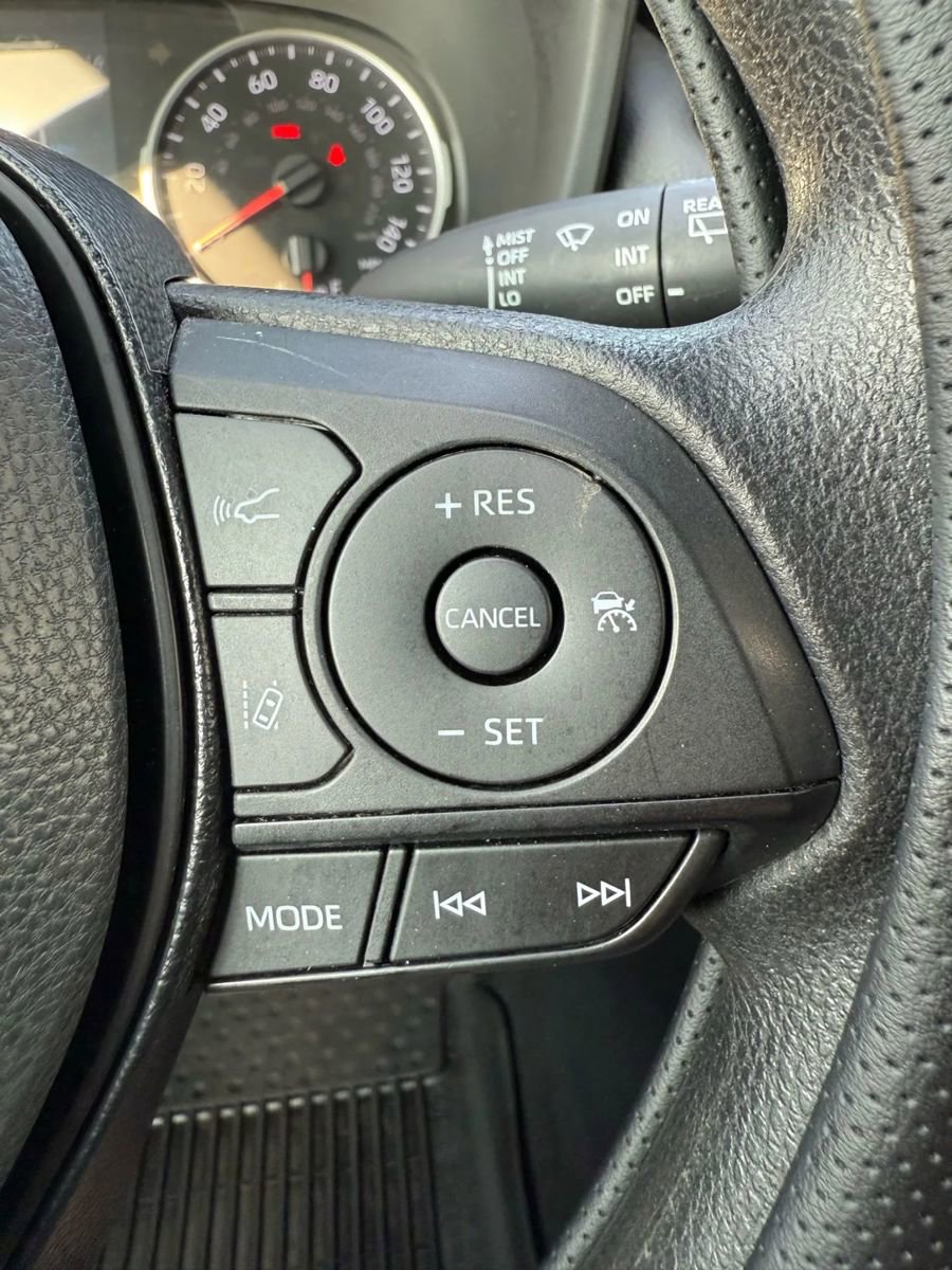 Used 2019 Toyota RAV4 LE w/ All Weather Liner Package image 19