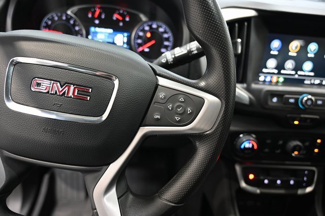 Used 2024 GMC Terrain SLE w/ Driver Convenience Package image 23