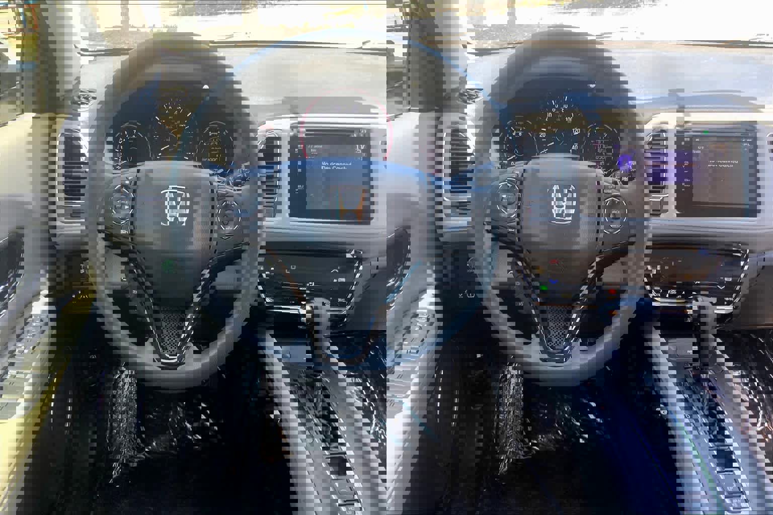 Used 2017 Honda HR-V EX image 6