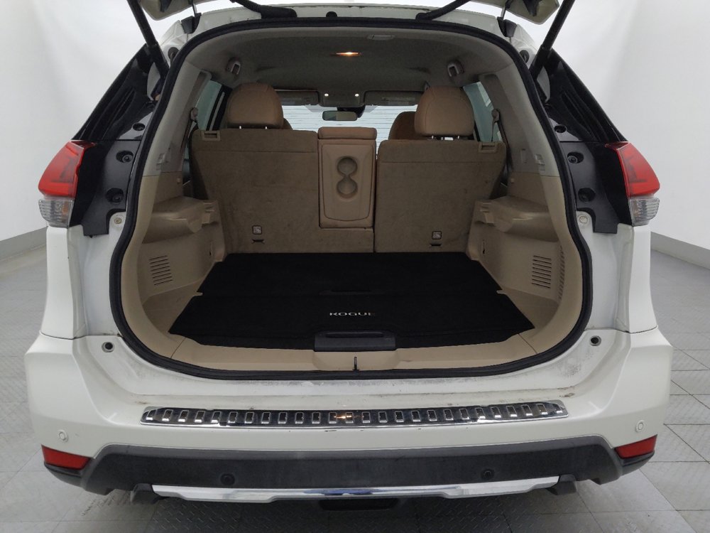 Used 2019 Nissan Rogue SV image 29