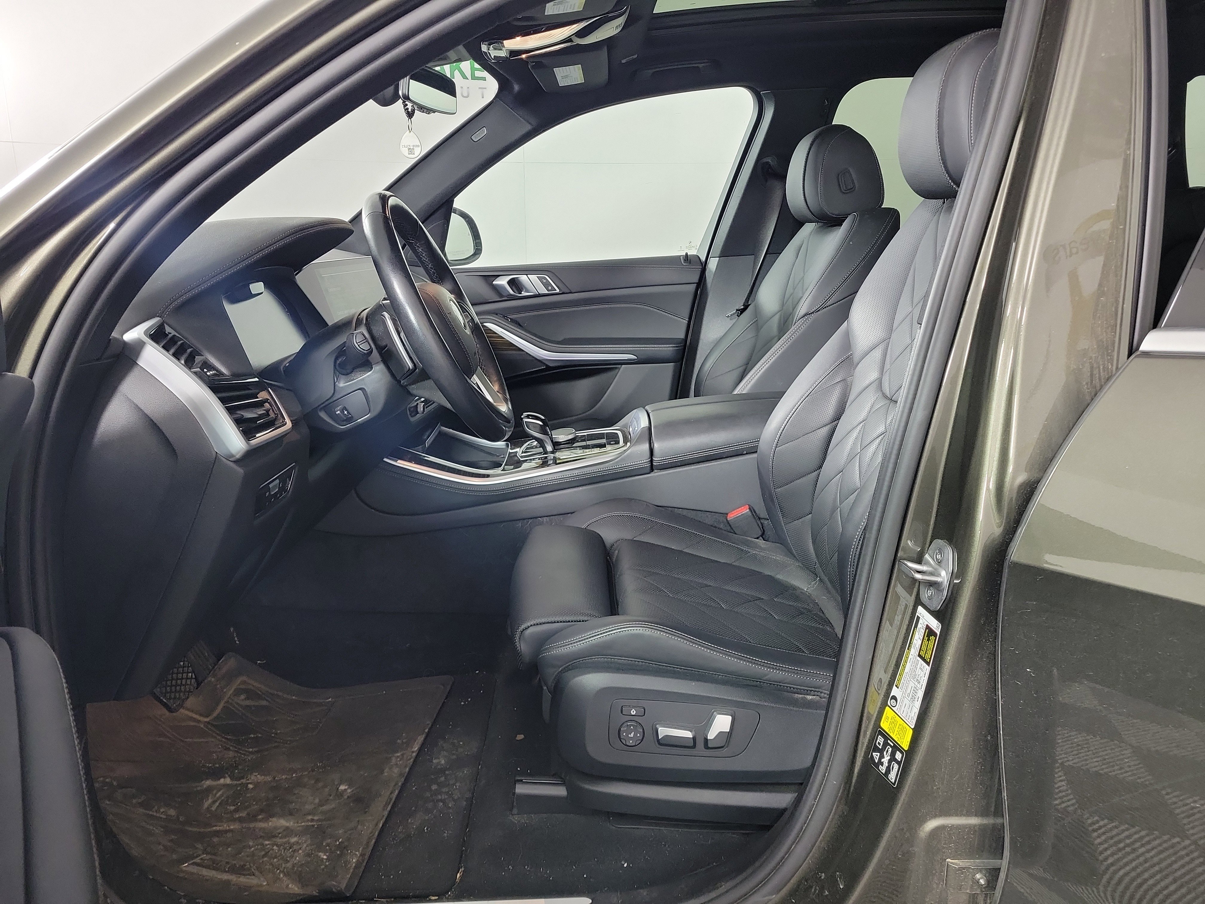 Certified 2023 BMW X5 xDrive40i image 5