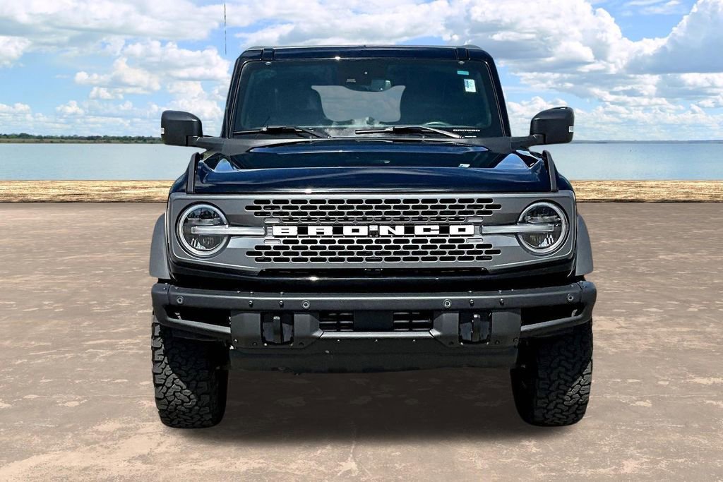 Used 2024 Ford Bronco Badlands image 2