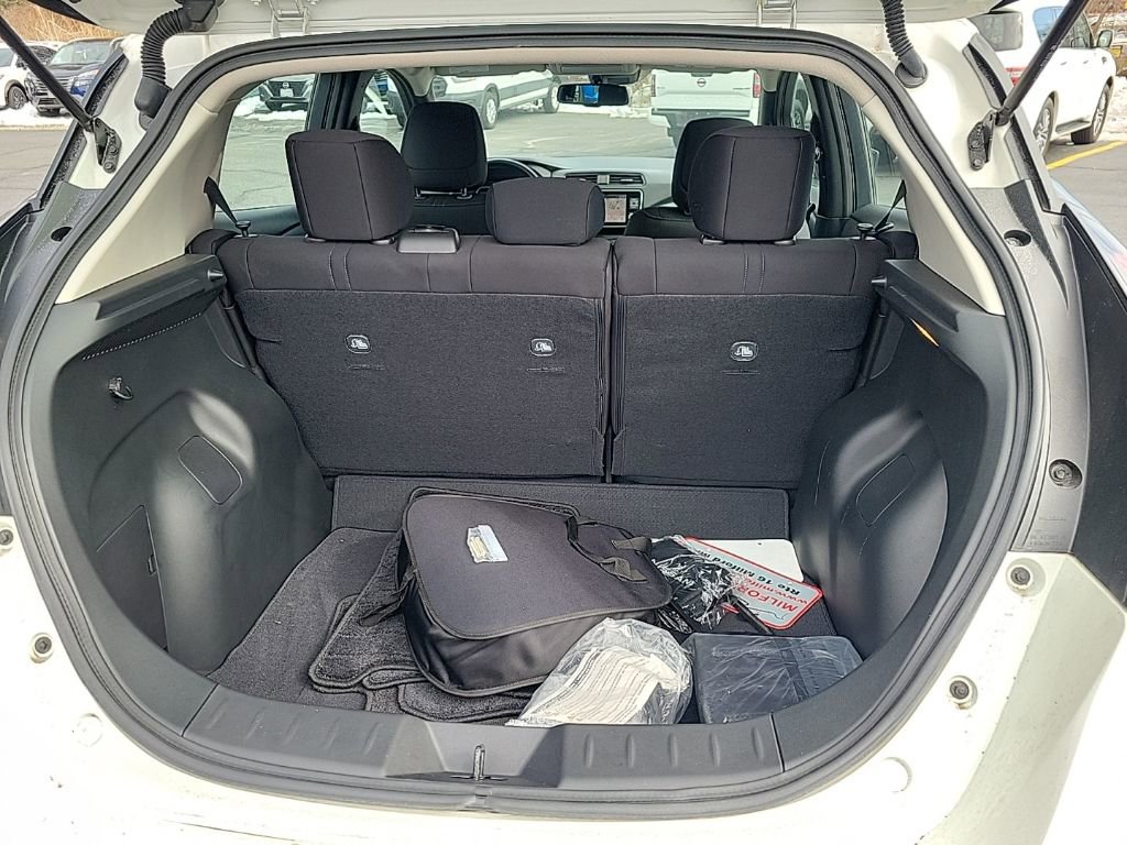 Used 2023 Nissan Leaf SV Plus image 19