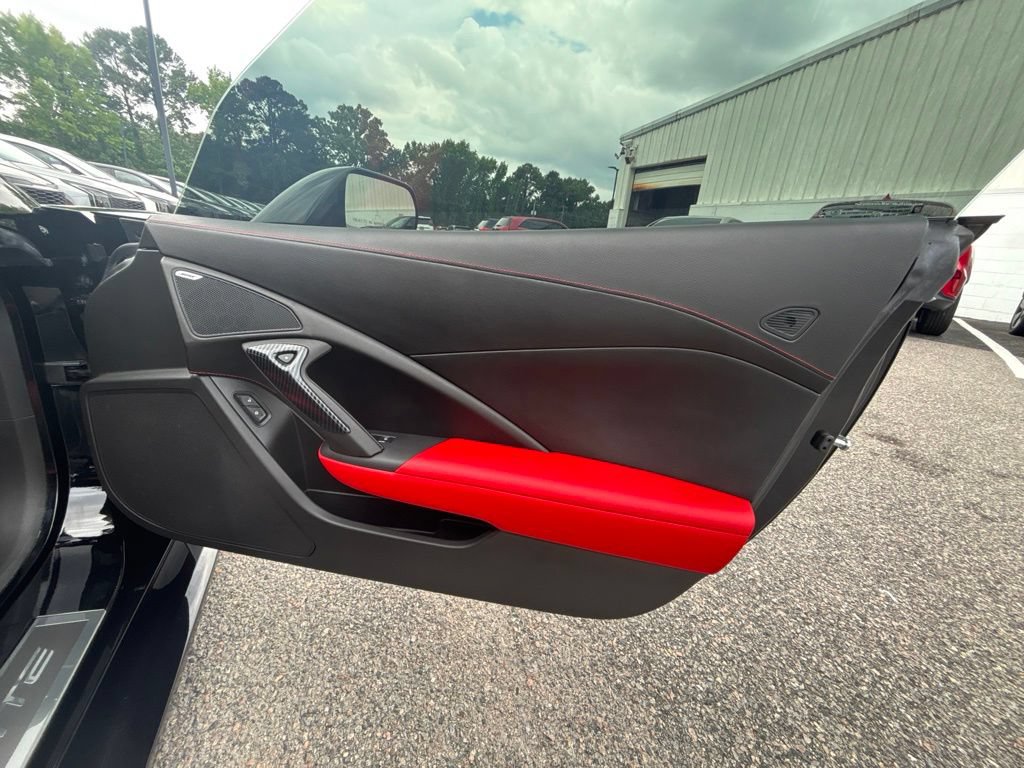 Used 2019 Chevrolet Corvette Z06 RWD image 18