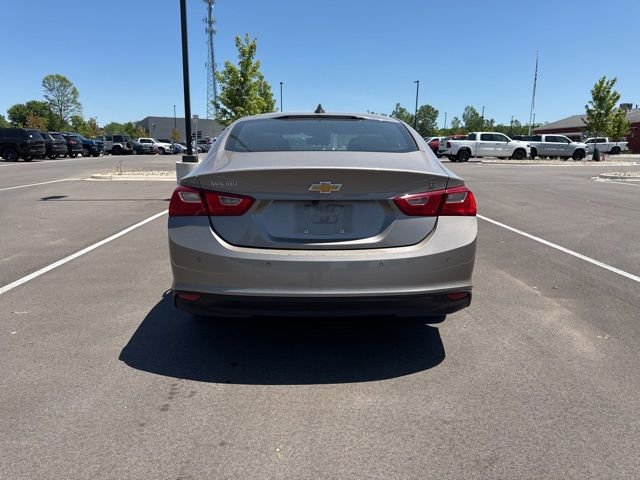 Used 2023 Chevrolet Malibu LT w/ Driver Confidence Package FWD image 4