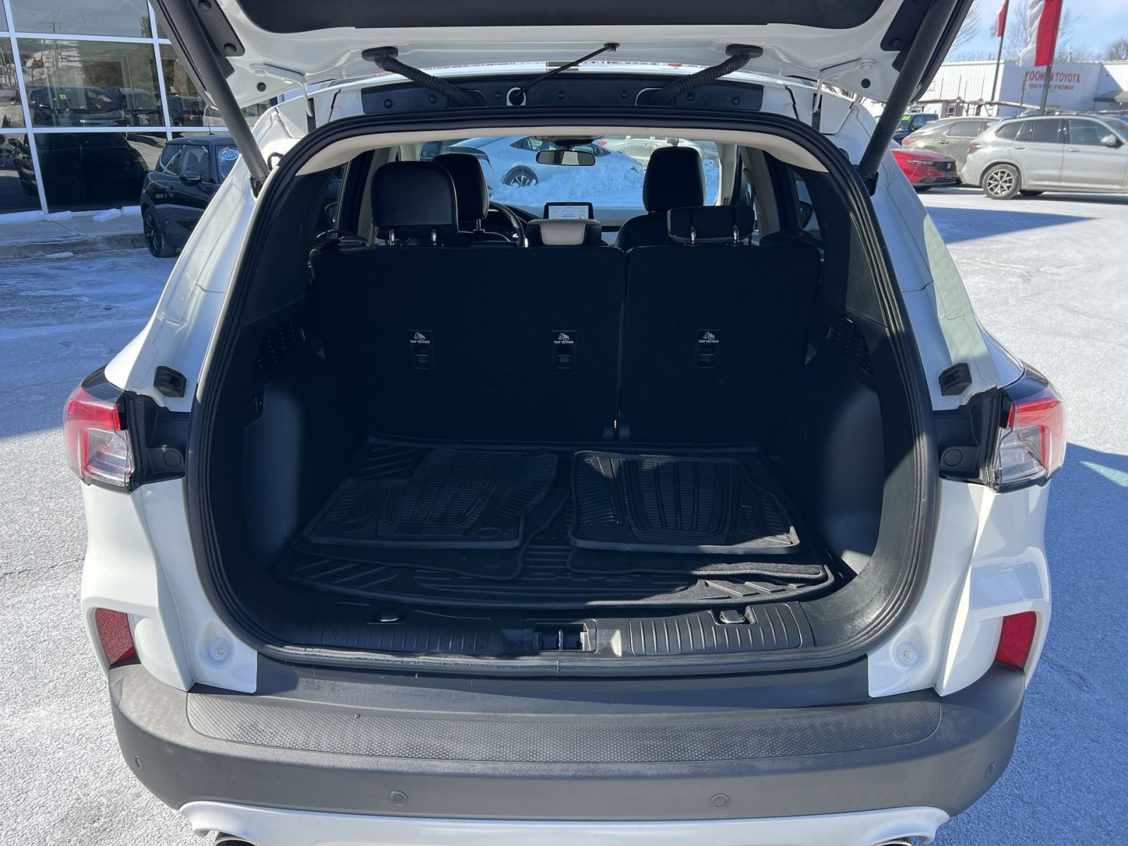 Used 2020 Ford Escape SEL image 25