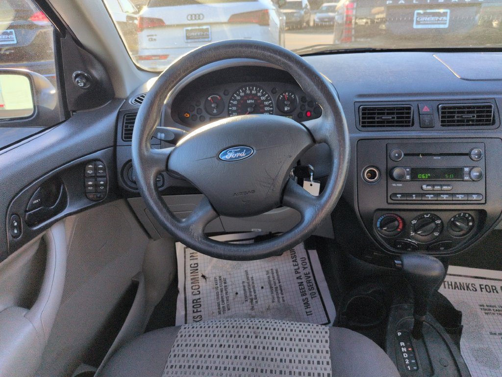 Used 2007 Ford Focus ZX4 Sedan FWD image 13