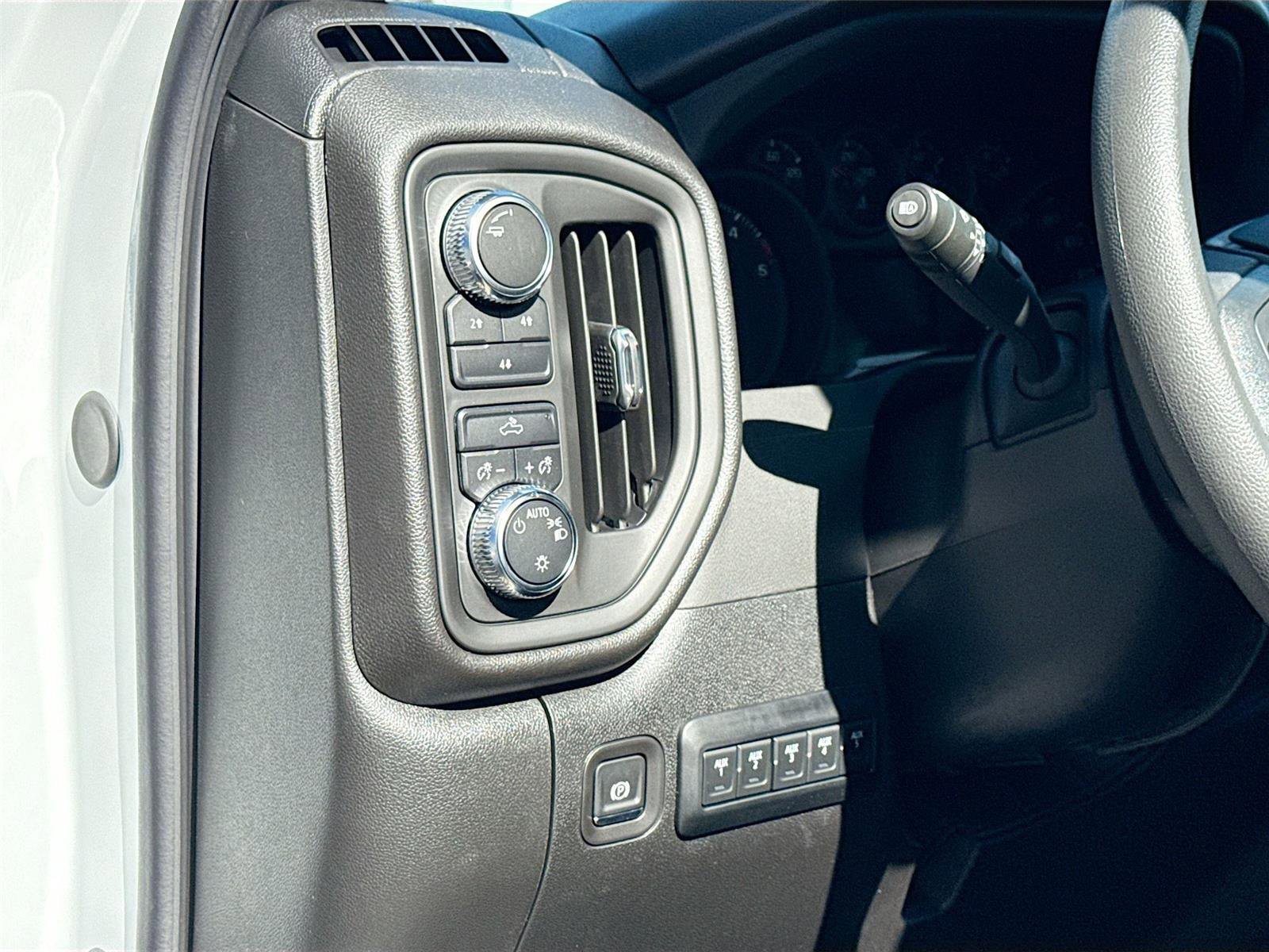 New 2026 GMC Sierra 3500 Pro w/ Convenience Package image 5