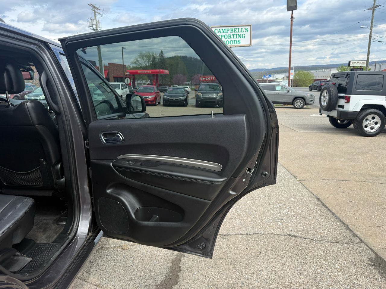 Used 2015 Dodge Durango Limited w/ Premium Group image 49