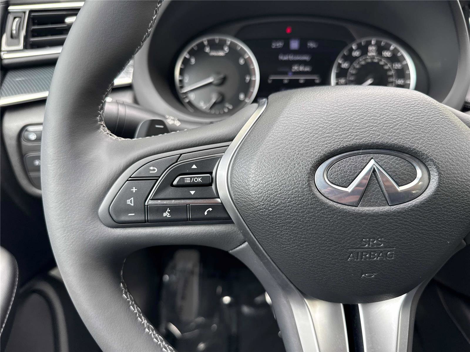 Used 2023 INFINITI QX50 Sport FWD image 18