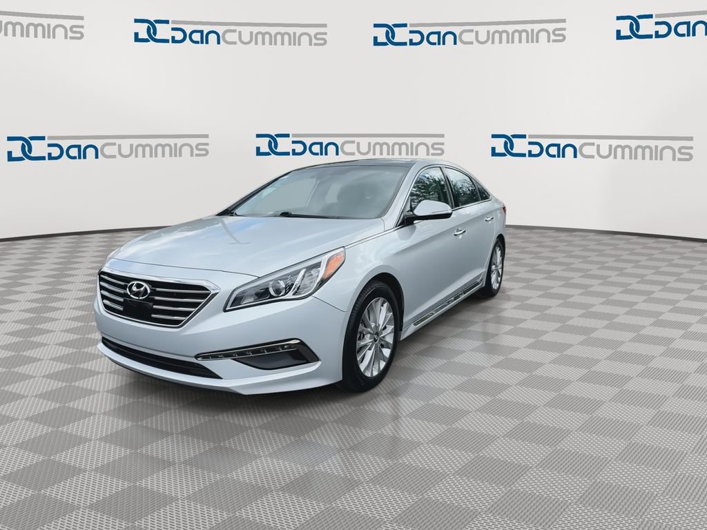 Used 2015 Hyundai Sonata Limited w/ Option Group 06 FWD image 4