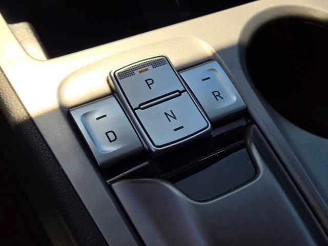 Used 2023 Hyundai Kona SE FWD image 31