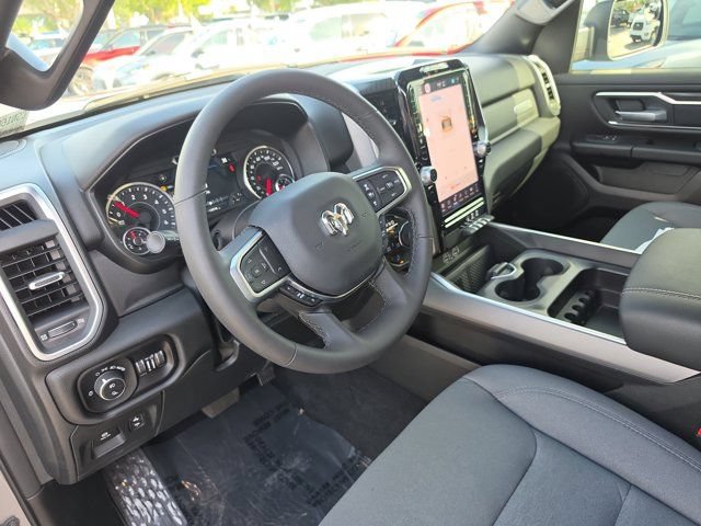 Used 2025 RAM 1500 Big Horn AWD/4WD image 17