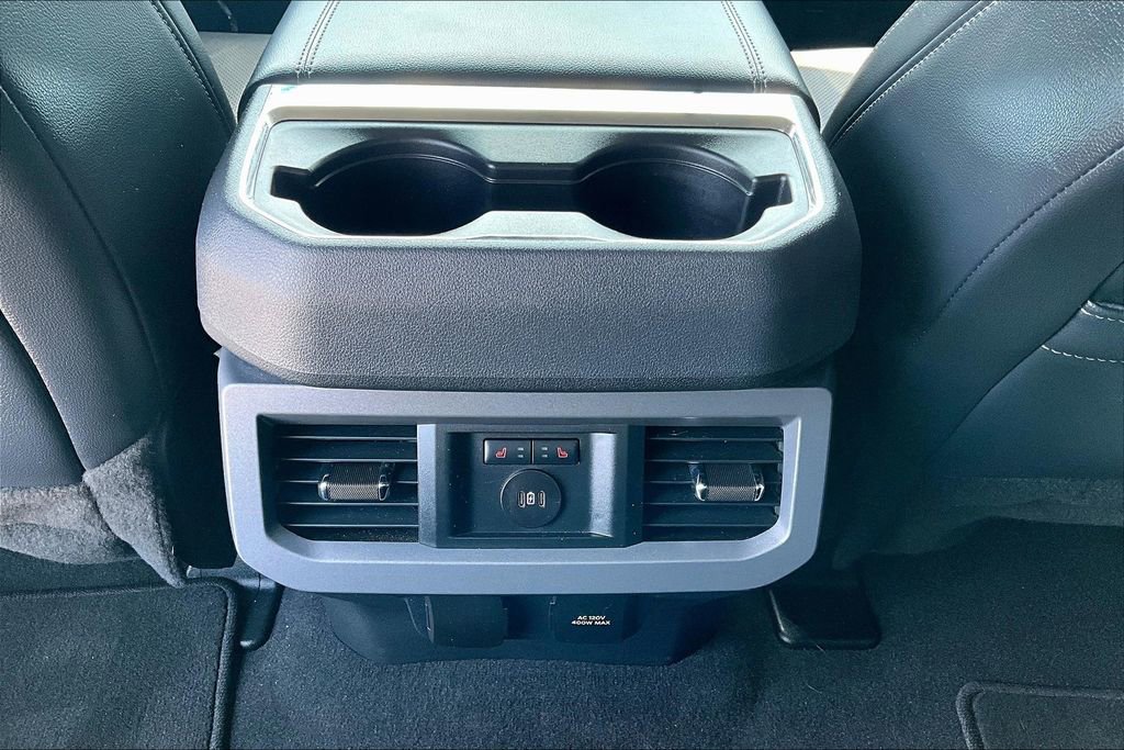 Used 2024 Ford F250 Lariat image 32