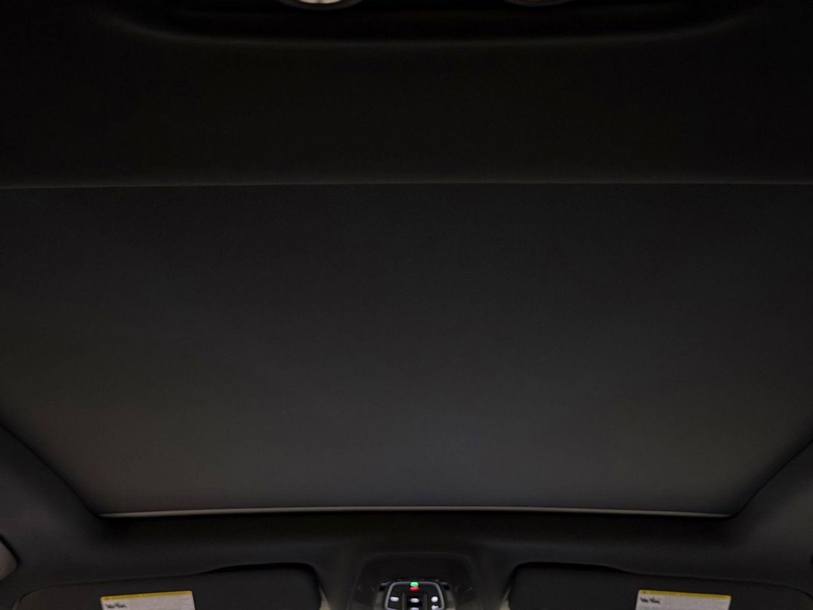 New 2026 Audi SQ7 Prestige AWD/4WD image 14