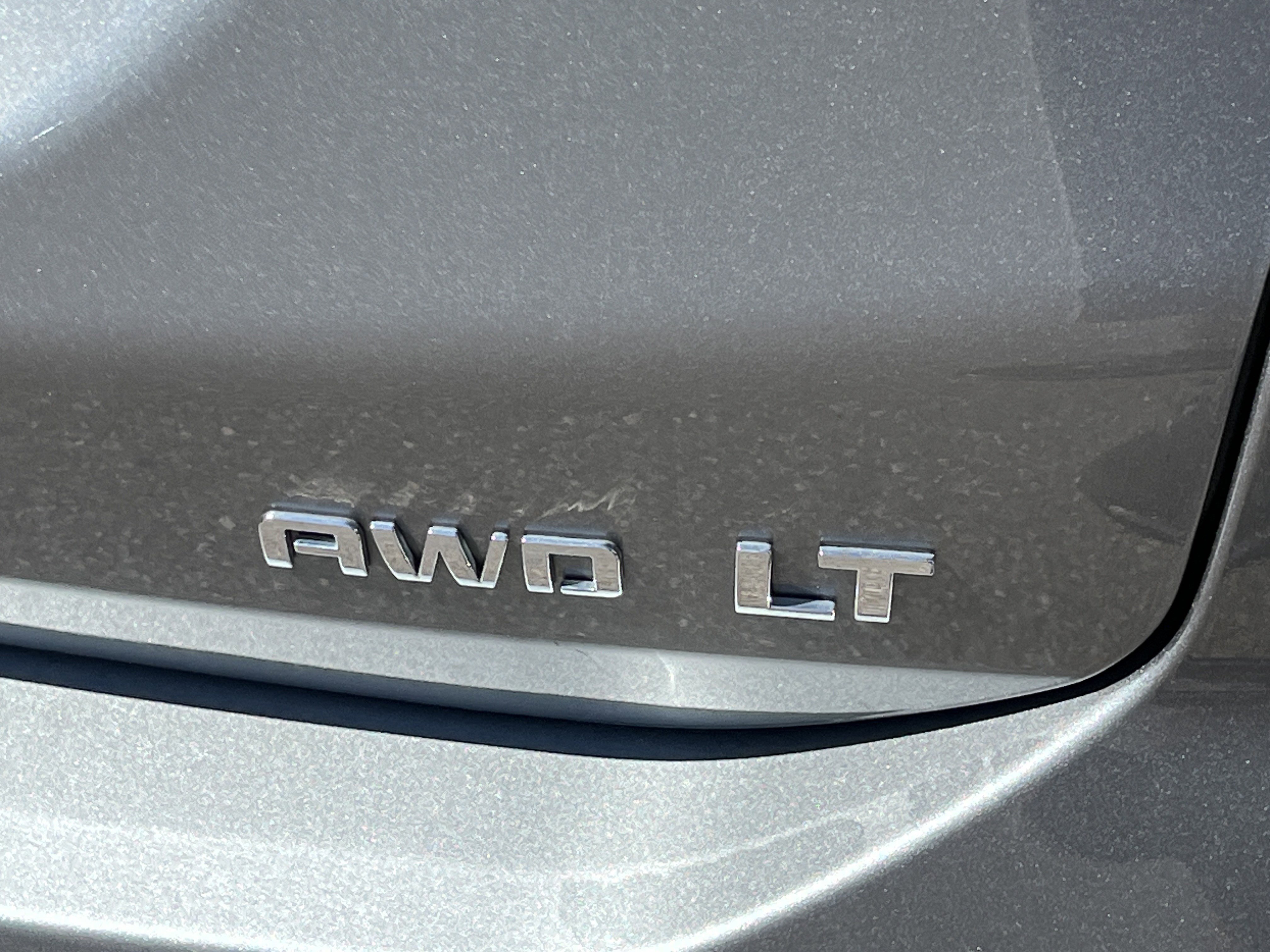 Used 2024 Chevrolet Equinox LT w/ LPO, Floor Liner Package AWD/4WD image 31