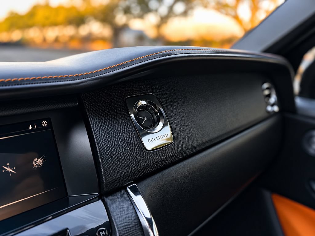 Used 2019 Rolls-Royce Cullinan AWD/4WD image 25