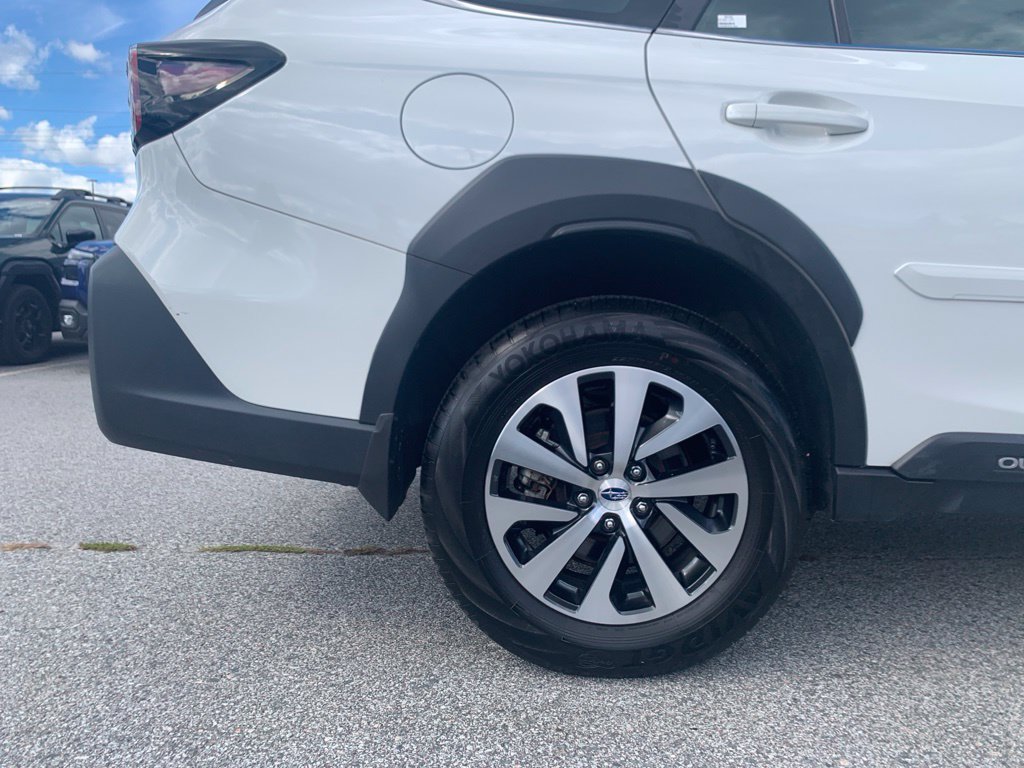 Used 2024 Subaru Outback AWD/4WD image 27