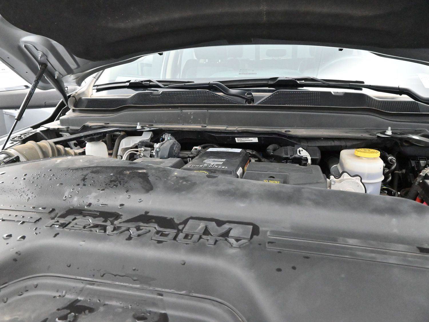 Used 2024 RAM 2500 Laramie w/ Safety Group image 32