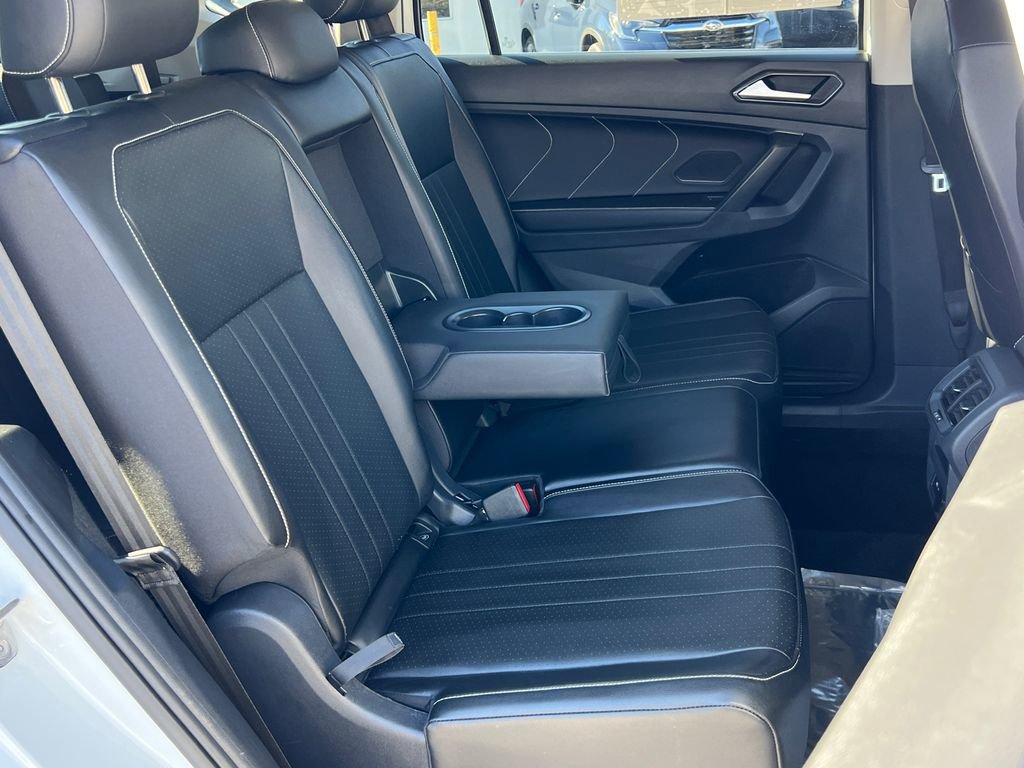 Certified 2024 Volkswagen Tiguan SE image 15