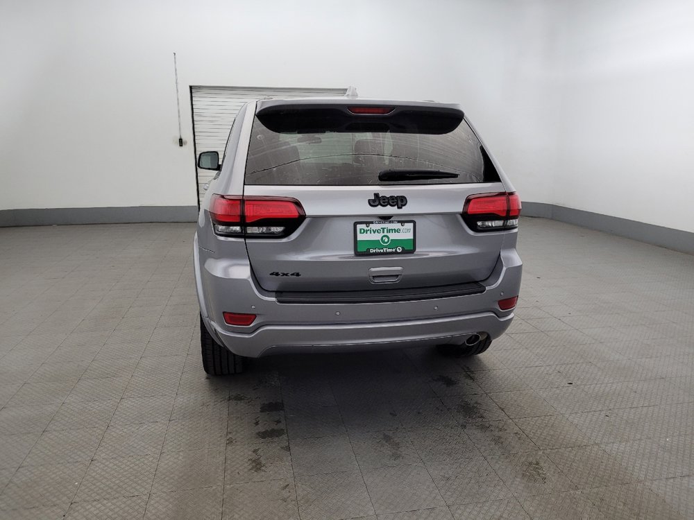 Used 2021 Jeep Grand Cherokee Laredo X image 6