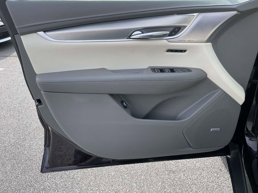 Used 2021 Cadillac XT5 Premium Luxury image 15